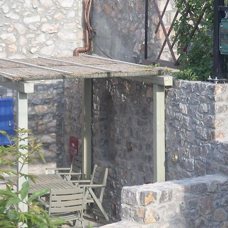شقة To Petradi Avgonima المظهر الخارجي الصورة
